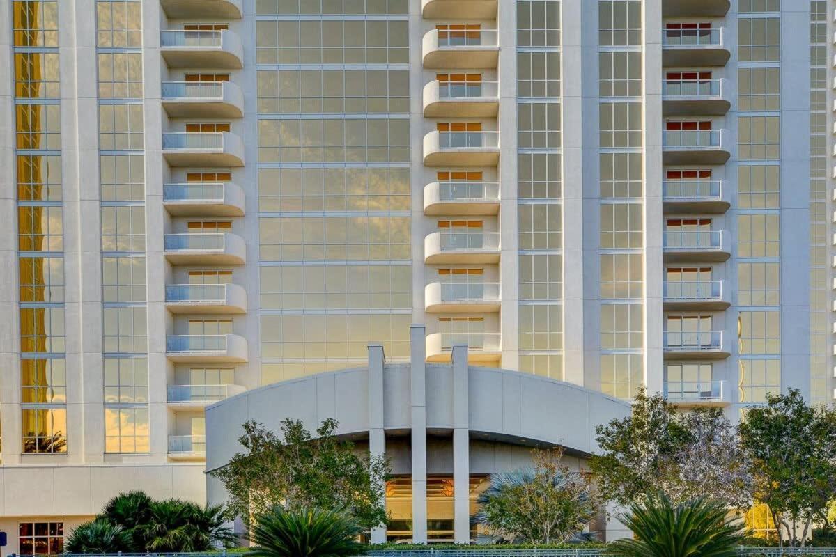 Mgm Signature-33-709 F1 Track & Strip View Balcony Las Vegas Exterior photo