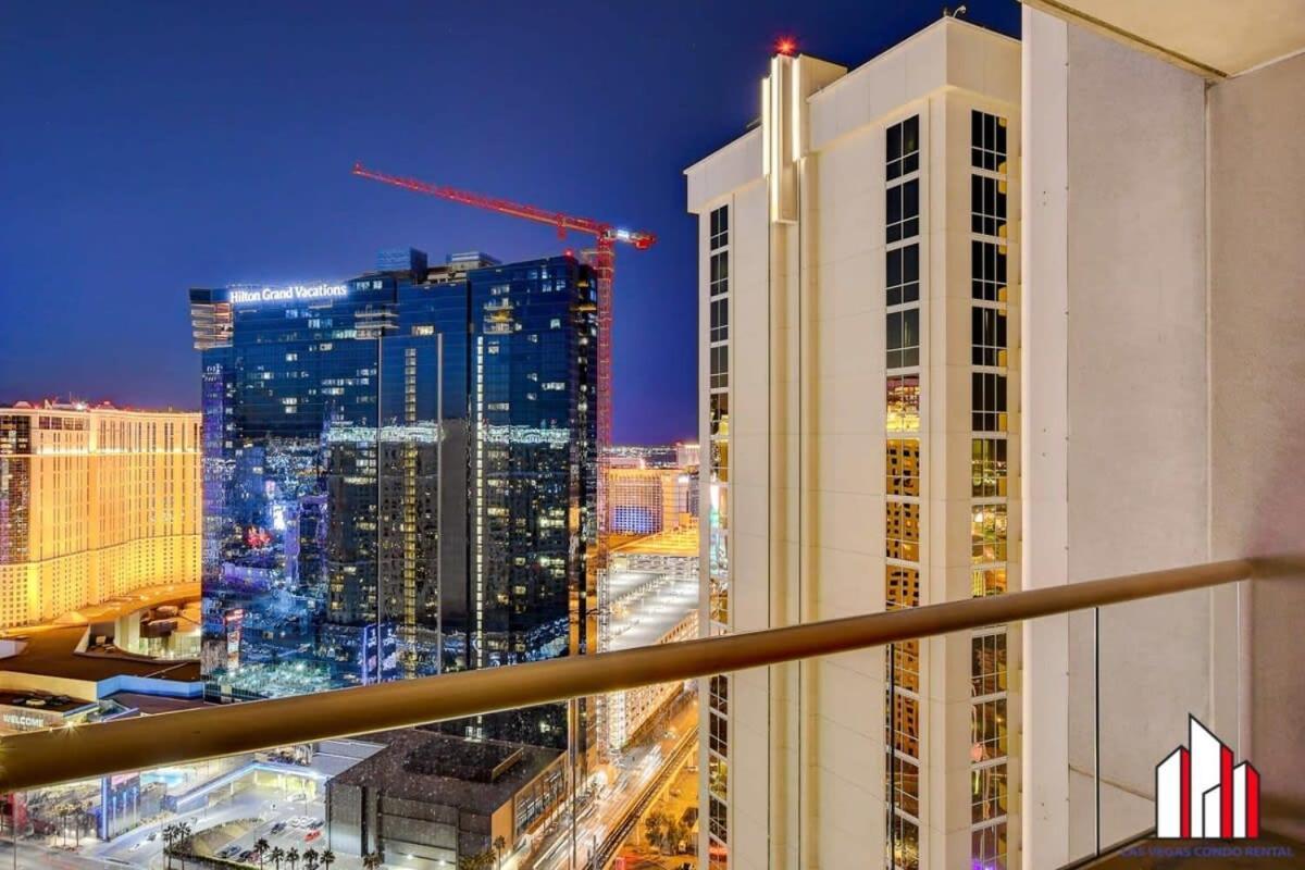Mgm Signature-33-709 F1 Track & Strip View Balcony Las Vegas Exterior photo