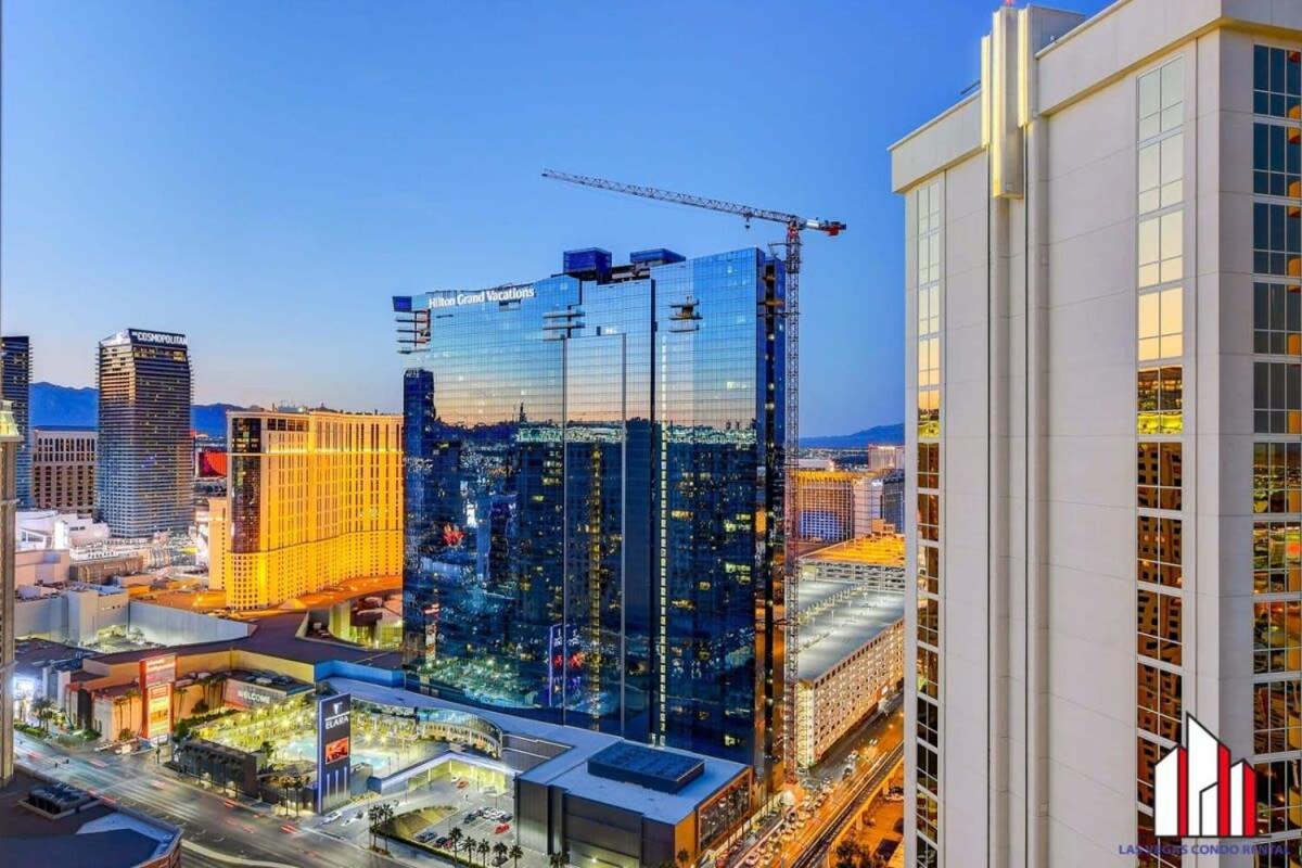 Mgm Signature-33-709 F1 Track & Strip View Balcony Las Vegas Exterior photo